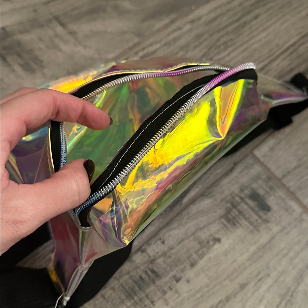Iridescent Fanny pack - Picture 10 of 11